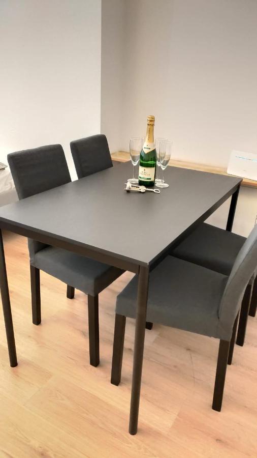 Cozynite Premium Apartment Hauptbahnhof 1+2 เวียนนา ภายนอก รูปภาพ